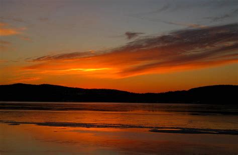 Winter Sunset over Hudson River Photograph by Bedford Shore Photography