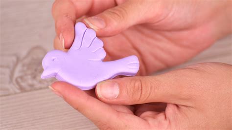 How to Make a Clay Bird (with Pictures) - wikiHow