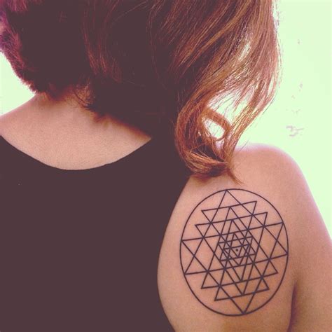 Sri yantra tattoo!! Just got it! Sri Yantra Tattoo, Dreamcatcher Tattoo ...