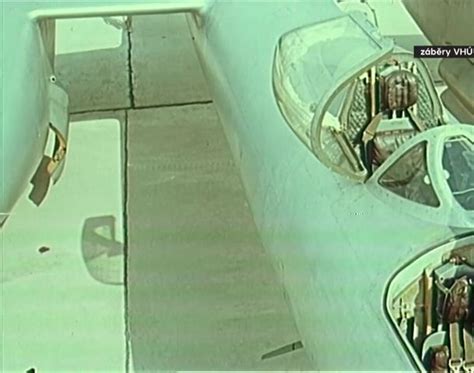 File:BdH 083 Il-28 cockpit.jpg - The Internet Movie Plane Database