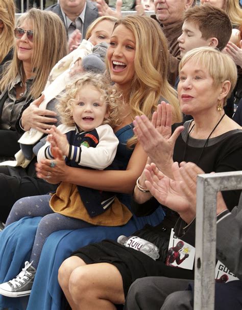 Ryan Reynolds and Blake Lively Step out with Daughters: Photos | Blake lively ryan reynolds ...