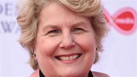 Former GBBO Host Sandi Toksvig Is Hospitalized With Pneumonia