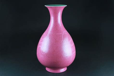 Antique Chinese Flower Vase in 2020 | Chinese flowers, Flower vases, Vase