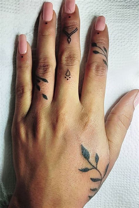 hand tattoos pros and cons - flowerArtDrawingDoodlesTanglePatterns