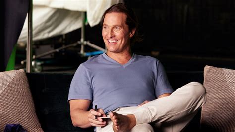 Matthew McConaughey Goes Flat In Doritos’ 3D Crunch Super Bowl Ad – Hollywood Life