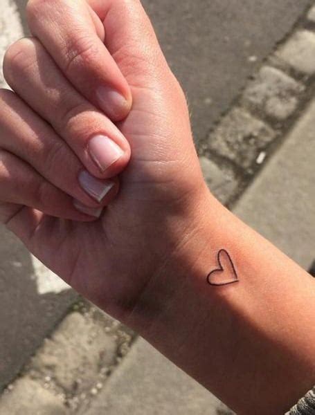 25 Passionate Heart Tattoos for Women - The Trend Spotter