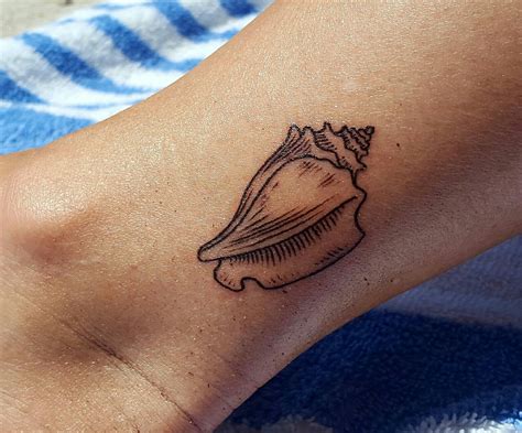 Conch shell tattoos – Artofit