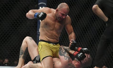 UFC on ESPN+ 29: Twitter reacts to Glover Teixeira brutal TKO of Smith