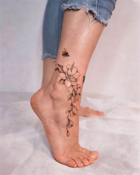 70 Gorgeous Foot Tattoos For Women - Our Mindful Life