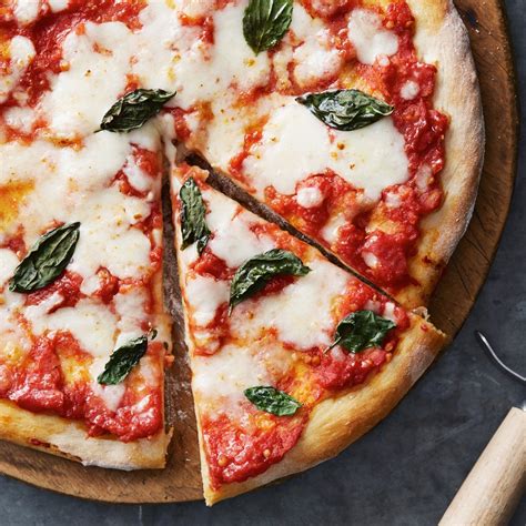 Margherita Pizza – Spicy Bites