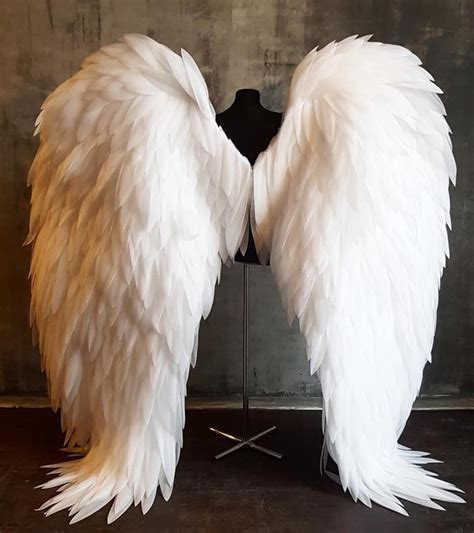 Large Angel Wings costume cosplay white angel wings Wings | Etsy | Angel wings costume, Wings ...