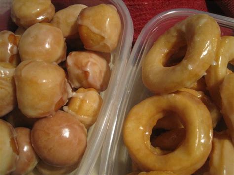 recipes for you: Homemade Krispy Kremes Donut Holes