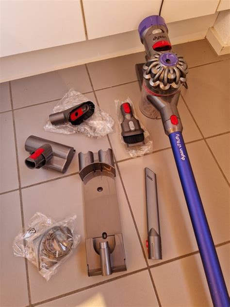 Dyson v7 Fluffy | Kaufen auf Ricardo