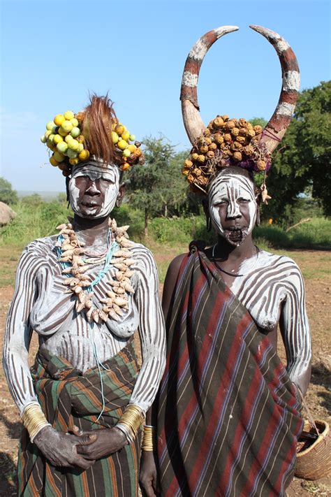 Review 'The Mursi Tribe': Tribes of Ethiopia’s South Omo Valley - the ...