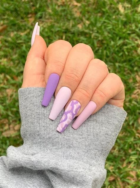 Cute Acrylic Nails, Glue On Nails, Cute Nails, Gel Nails, Gradient Nails, Light Purple Nails ...