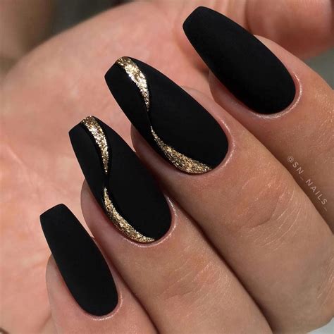 Pin by Anna Bartman on Paznokcie | Black acrylic nails, Trendy nails, Gel nails