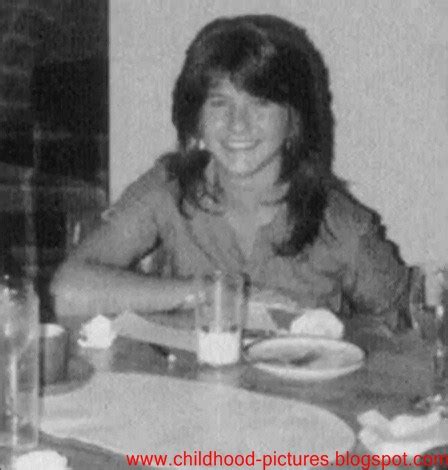 Childhood Pictures of Celebrities Actors Actress: jennifer aniston ...