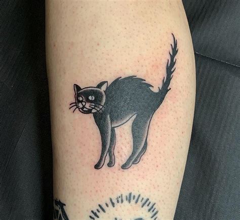 Halloween Cat Tattoo . Was fun! : r/traditionaltattoos