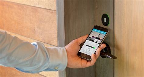 Keyless hotel door locks - ASSA ABLOY, SALTO, DORMAKABA AND FLEXIPASS — FLEXIPASS