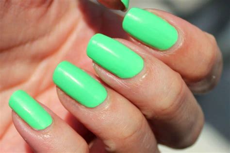 Aggregate 131+ neon green nail polish opi super hot - songngunhatanh.edu.vn