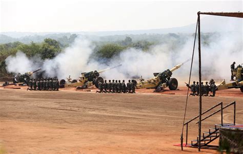 Indian Army Inducts First Lot of Locally-Assembled M777 Artillery Guns