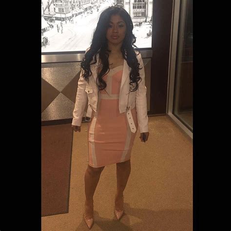 39k Likes, 230 Comments - @hennessycarolina on Instagram: “Last night #Buffalo” | Formal wear ...