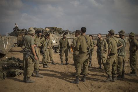 Blasts Kill 16 Seeking Haven at Gaza School - The New York Times