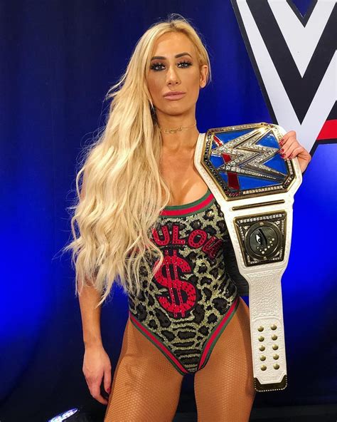 New Smackdown Women's Champion Carmella April 10, 2018 - August 19, 2018 | Wrestling divas ...