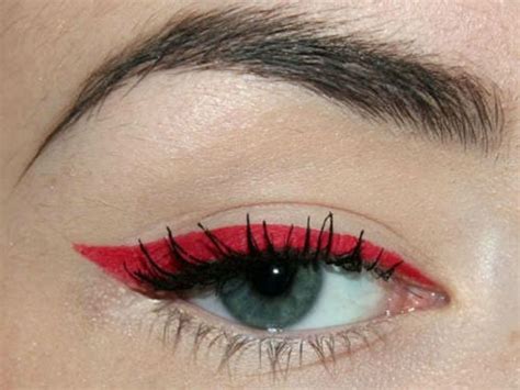 BEAUTY: Red Eye Makeup