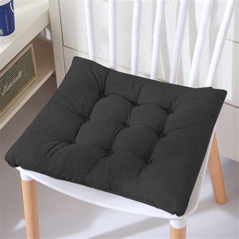 Ergonomic seat cushions for improved posture