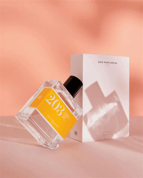 Eau de parfum 201: green apple, lily of the valley and quince – Amaris