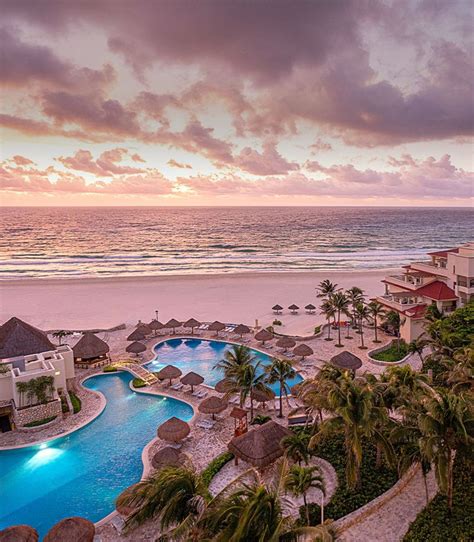Grand Park Royal Cancun | Air Canada Vacations