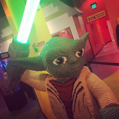 Kragled Yoda is. #LEGO #StarWars #Boston Lego Characters, Lego Stuff, Lego Creations, Lego Star ...