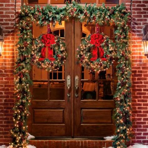 Classic Outdoor Pre-lit Garland | Frontgate