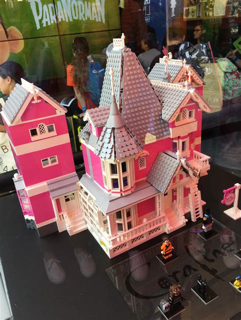 Coraline's Pink Palace - BrickNerd - All things LEGO and the LEGO fan ...