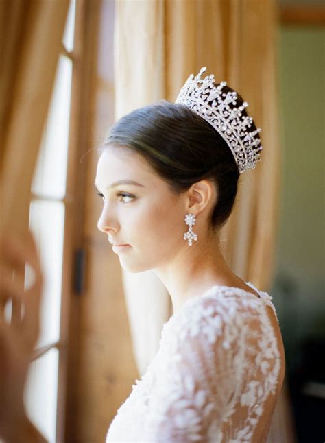 12 Drop Dead Gorgeous Bridal Headpieces | Bridal crown tiara, Bridal crown, Bridal tiara