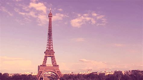 Eiffel Tower GIFs - Find & Share on GIPHY