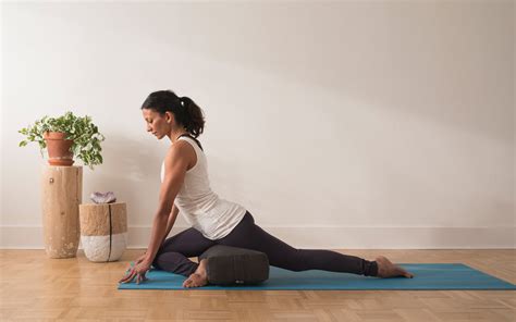 9 Restorative Yoga Bolster Poses: How to Use a Yoga Bolster for Deep ...