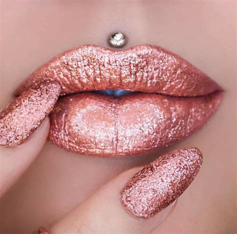 The 11 best rose gold lipsticks in the world | CafeMom.com