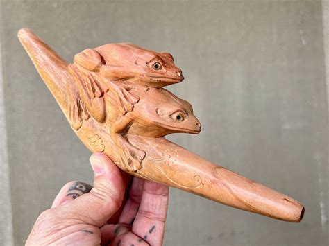 Tepi Pipe (Kuripe), Solid Wood Frog Totem Tepi, Single Block, Hand Carved Shamanic Applicator Pipe