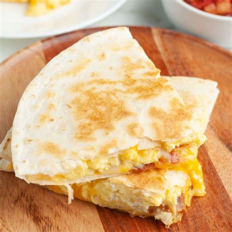 Copycat Taco Bell Breakfast Quesadilla - Food Lovin Family