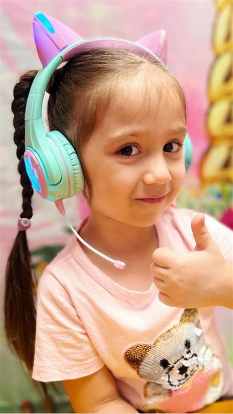 Riwbox CF9 Robot Kids Headphones Bluetooth Wireless Over Ear LED Light Up Cat Ear with Mic #gifts