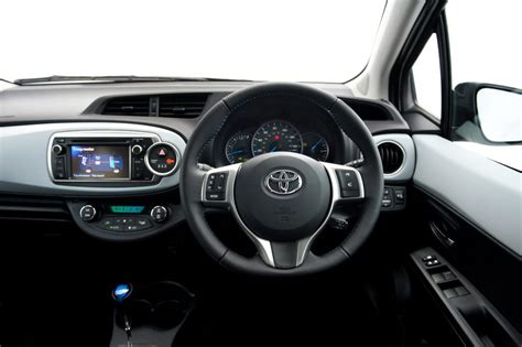 Yaris Hybrid Interior (2012 - 2014) - Toyota Media Site