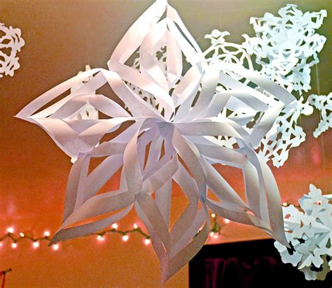 Paper Snowflake Decorations - Host The Toast