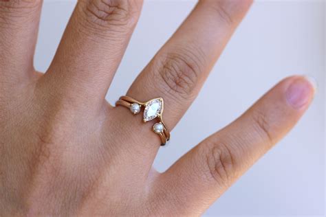 Marquise Engagement Ring - Minimalist Engagement Ring – ARTEMER