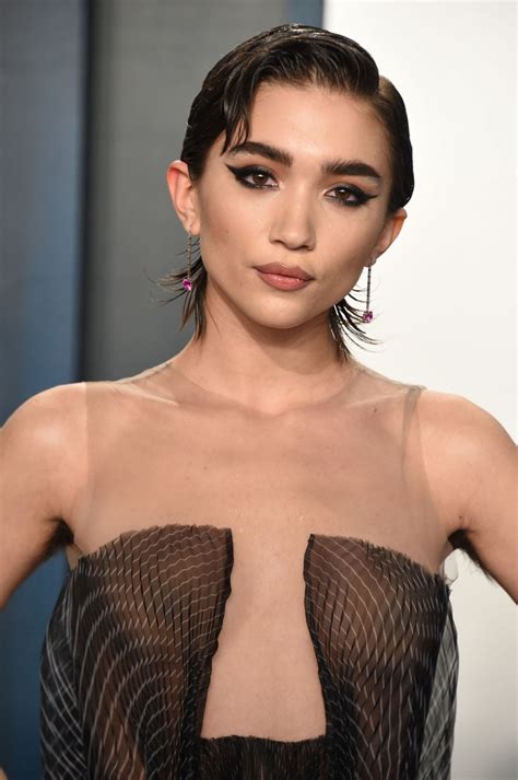 Rowan Blanchard Style, Clothes, Outfits and Fashion• Page 2 of 14 • CelebMafia