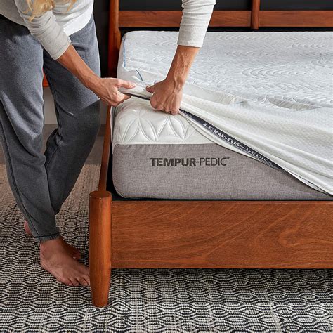 Tempur-Pedic Cool Luxury Mattress Protector | Bedplanet