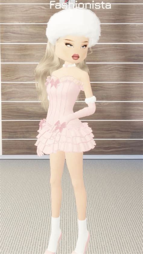 Pin by Breanna Luper on Roblox | Graduation party outfits, Dress to ...