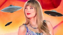 Taylor Swift Concert Lights Mistaken for UFOs in Florida - Big World Tale