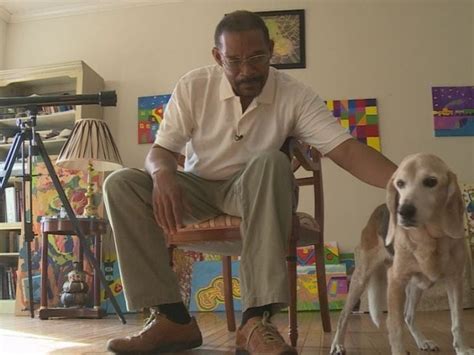 Dog Saves Owner from Heart Attack - LIFE WITH DOGS